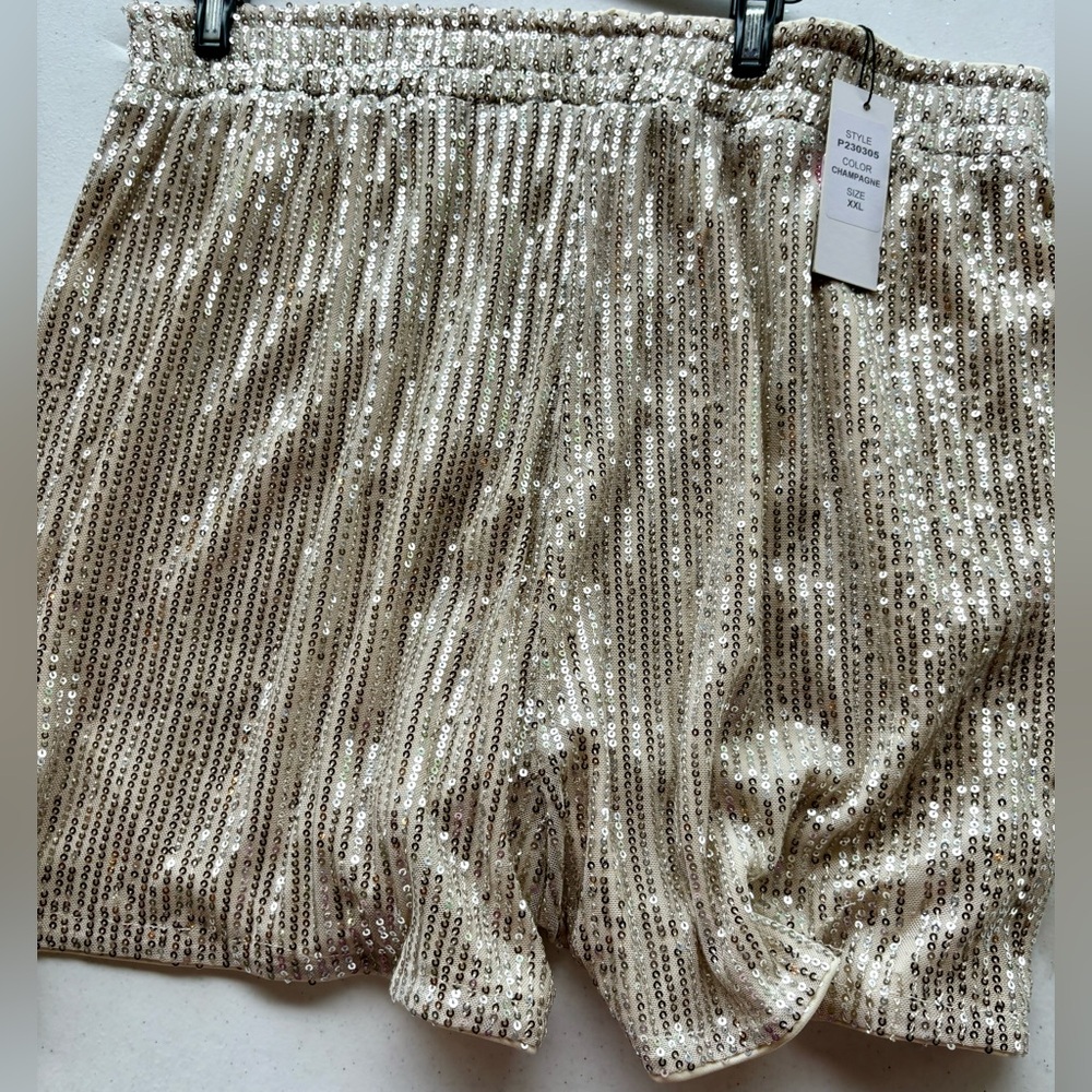 NWT Champagne Sequin High Waist Women's Shorts. Available, L. - Picture 8 of 9